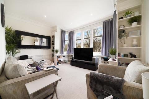 4 bedroom apartment for sale, North Common Road, Ealing W5