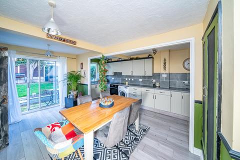 3 bedroom house for sale, Deerleap Way, Rugeley