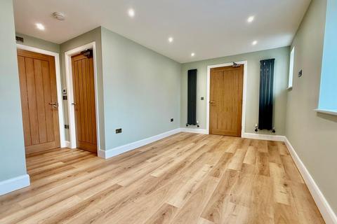 undefined, Kirkstall Lane, Leeds, West Yorkshire, LS5