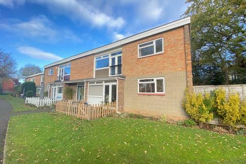 2 bedroom flat for sale, Field Close, Bromley BR1