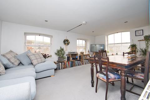 2 bedroom flat for sale, London Road, Dover, Kent, CT17