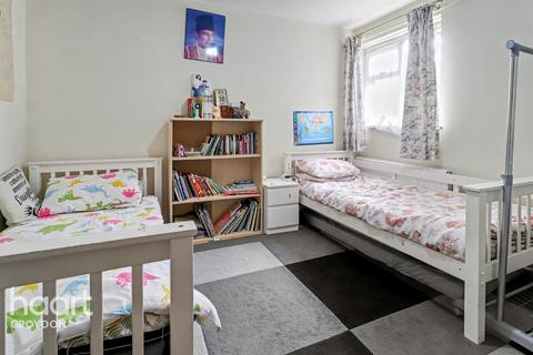 undefined, Lower Addiscombe Road, CROYDON