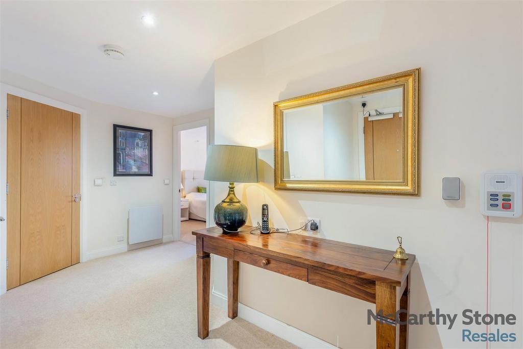 8671985-interior08.jpg