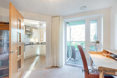 2 bedroom flat for sale, Austen Place, Lower Turk Street, Alton