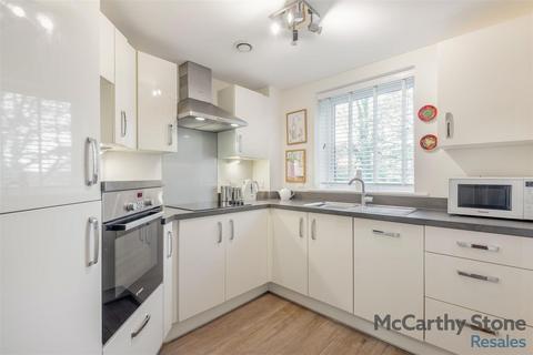 2 bedroom flat for sale, Austen Place, Lower Turk Street, Alton