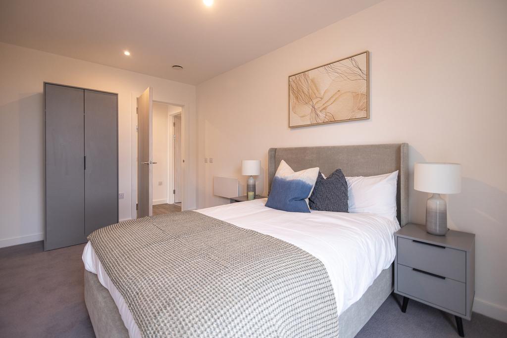 Apartment in Manchester, Miles Platting, Greater Manchester - More