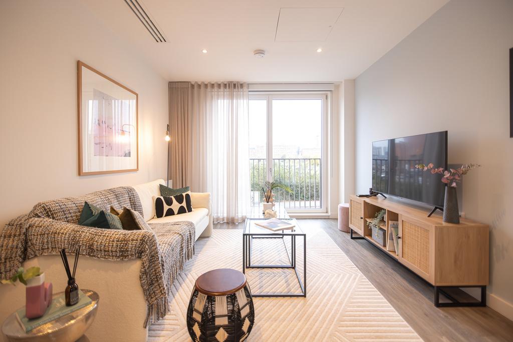 Apartment in Manchester, Miles Platting, Greater Manchester - View 3