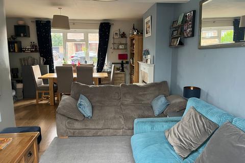 undefined, Maple Way, Coulsdon CR5