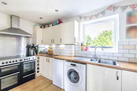 undefined, Maple Way, Coulsdon CR5