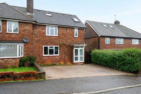 undefined, Maple Way, Coulsdon CR5