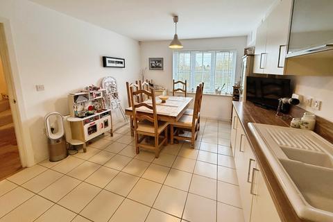undefined, Holloway Court, Wolverhampton WV5