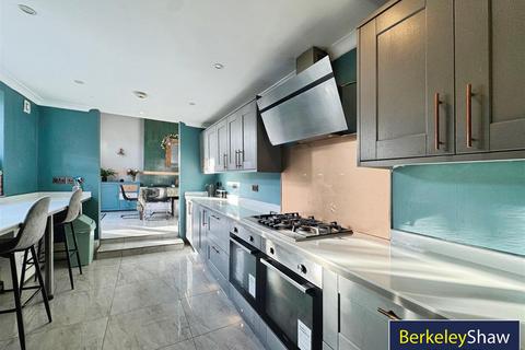 4 bedroom semi-detached house for sale, Cavendish Road, Crosby, Liverpool