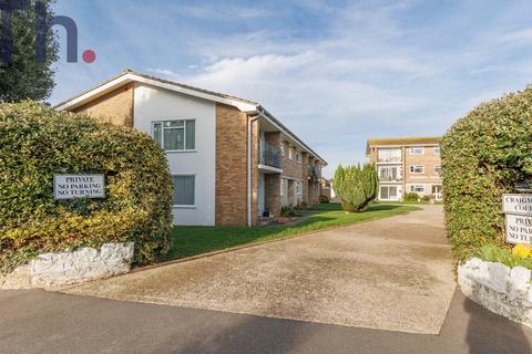 2 bedroom flat for sale, Howard Road, Shanklin PO37