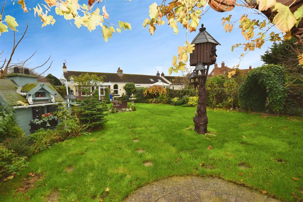 Gardens &amp; Rear Property
