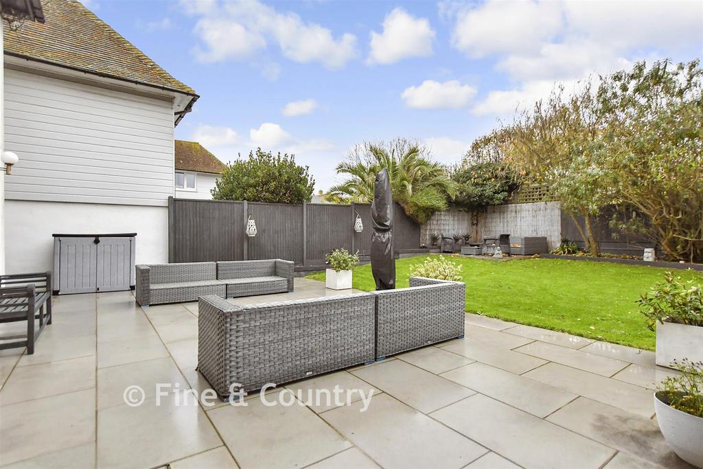 Patio / Decking