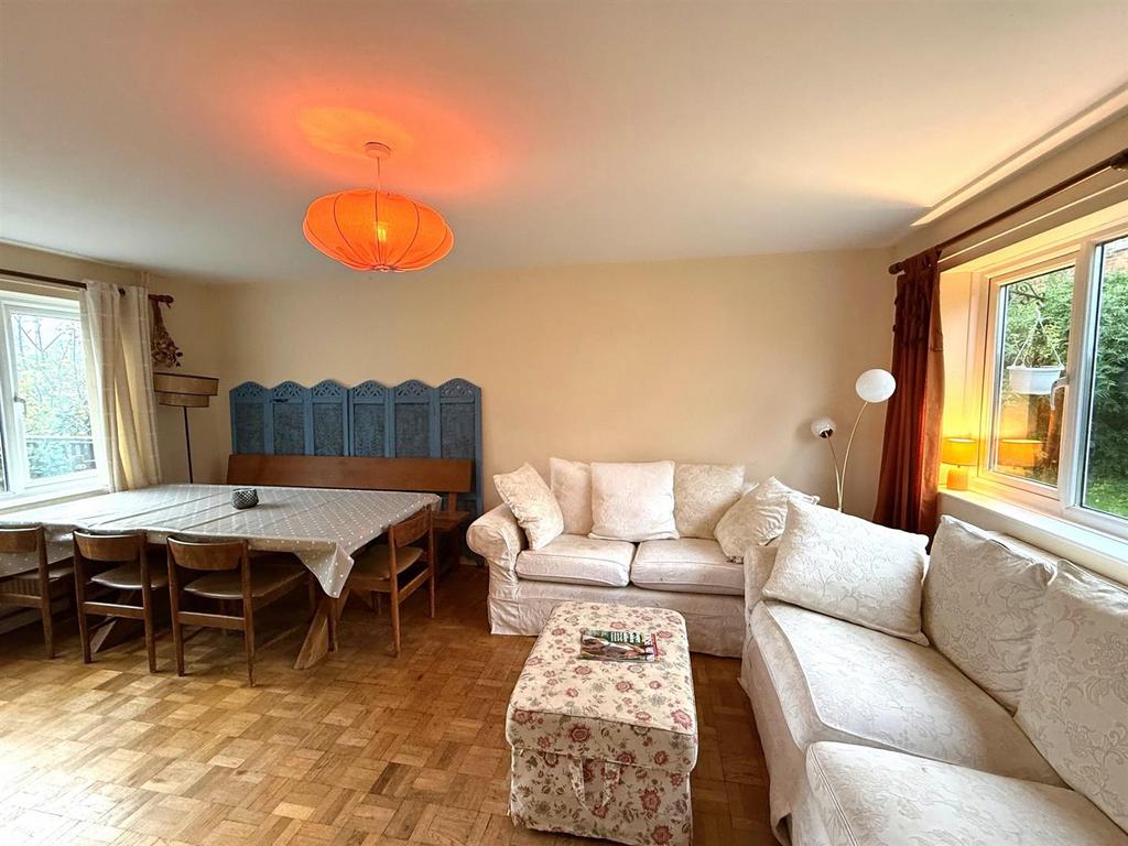 Living Room.jpg