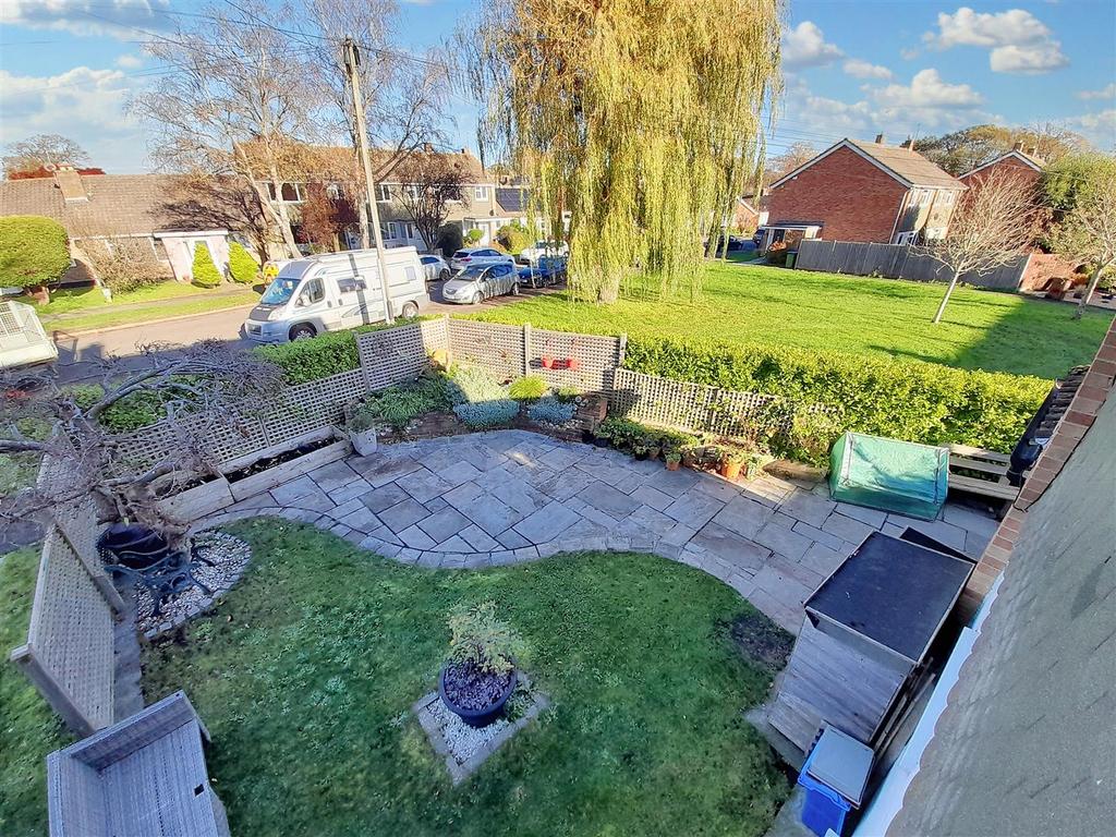 Front garden view.jpg