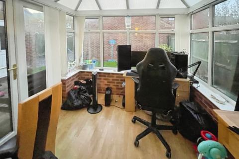 3 bedroom detached house for sale, Hevea Road, Burton-on-Trent, DE13