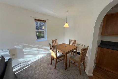 2 bedroom flat to rent, Oriole House, Fog Lane, Burnage, Manchester