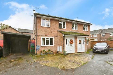 Hibiscus Grove, Bordon GU35