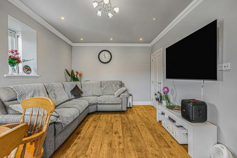 undefined, Rosslyn Close, Sunbury-on-Thames, Surrey, TW16