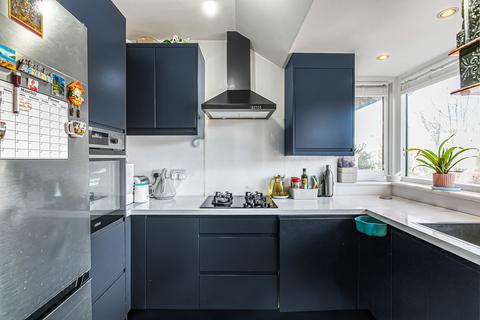 undefined, Rosslyn Close, Sunbury-on-Thames, Surrey, TW16