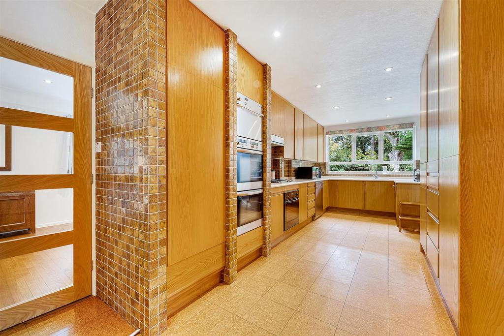 Kitchen 2