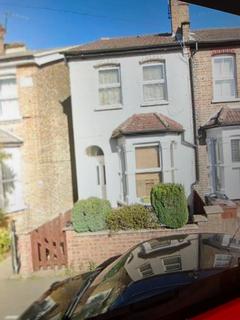 undefined, Strafford Road, Hounslow, TW3