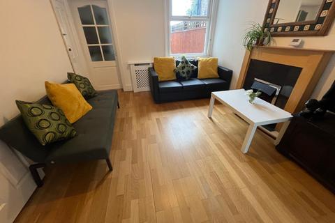 undefined, Strafford Road, Hounslow, TW3