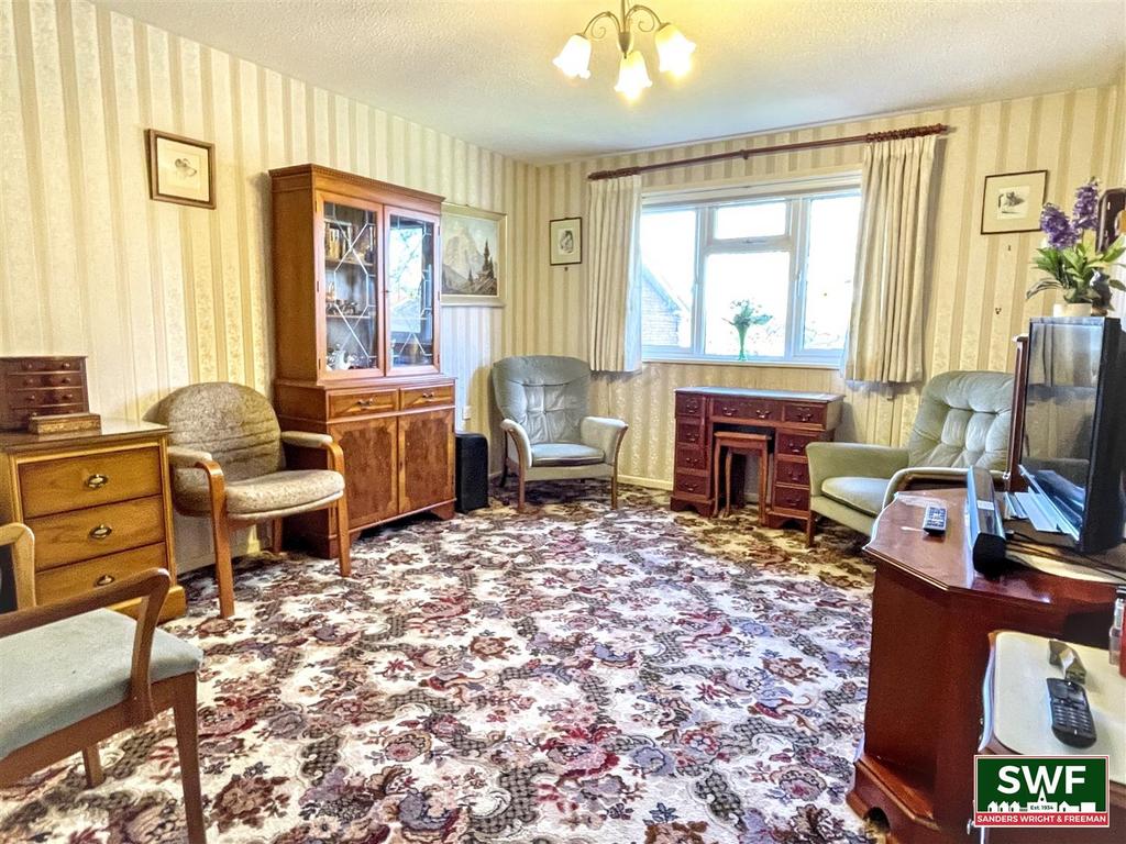 Living Room.jpg
