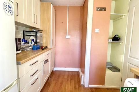undefined, Chadwick Close, Wolverhampton