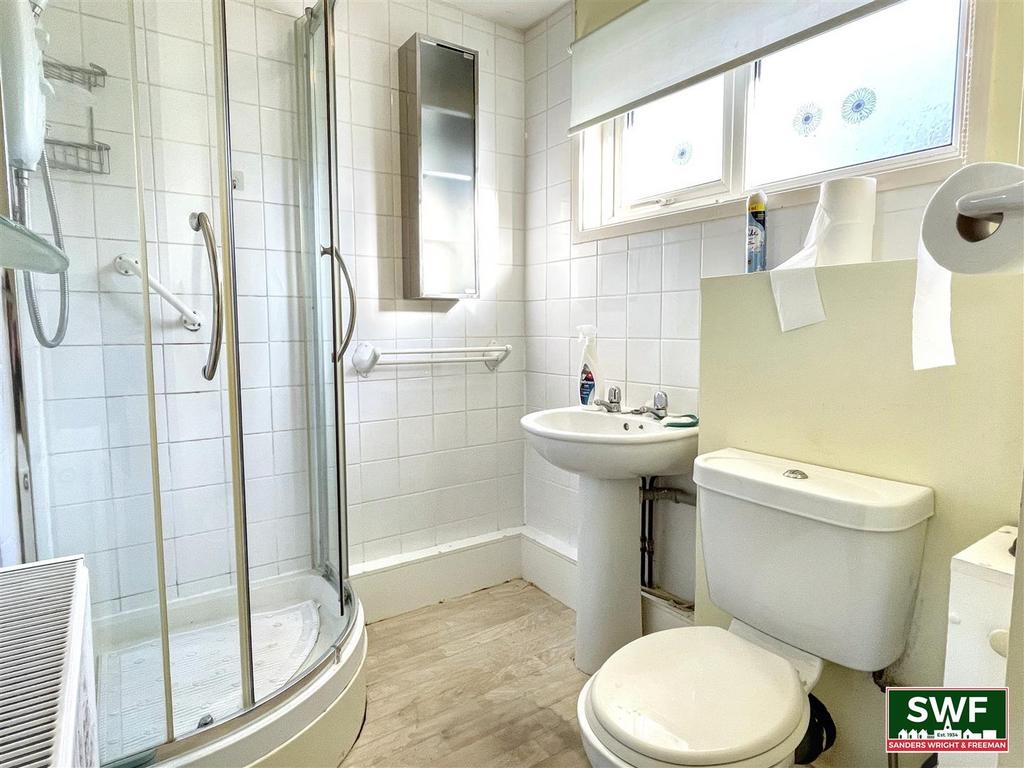 Shower room.jpg