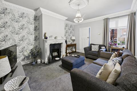 2 bedroom apartment to rent, Milton Terrace, North Shields