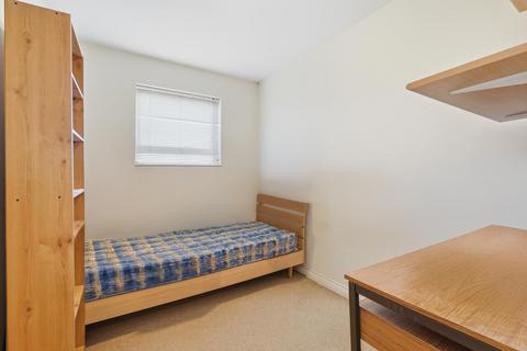undefined, Cobham Close, Enfield