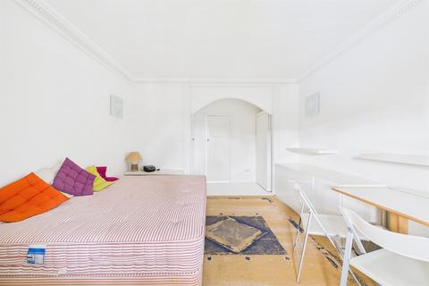 undefined, Tudor Close, Brixton Hill, London, SW2