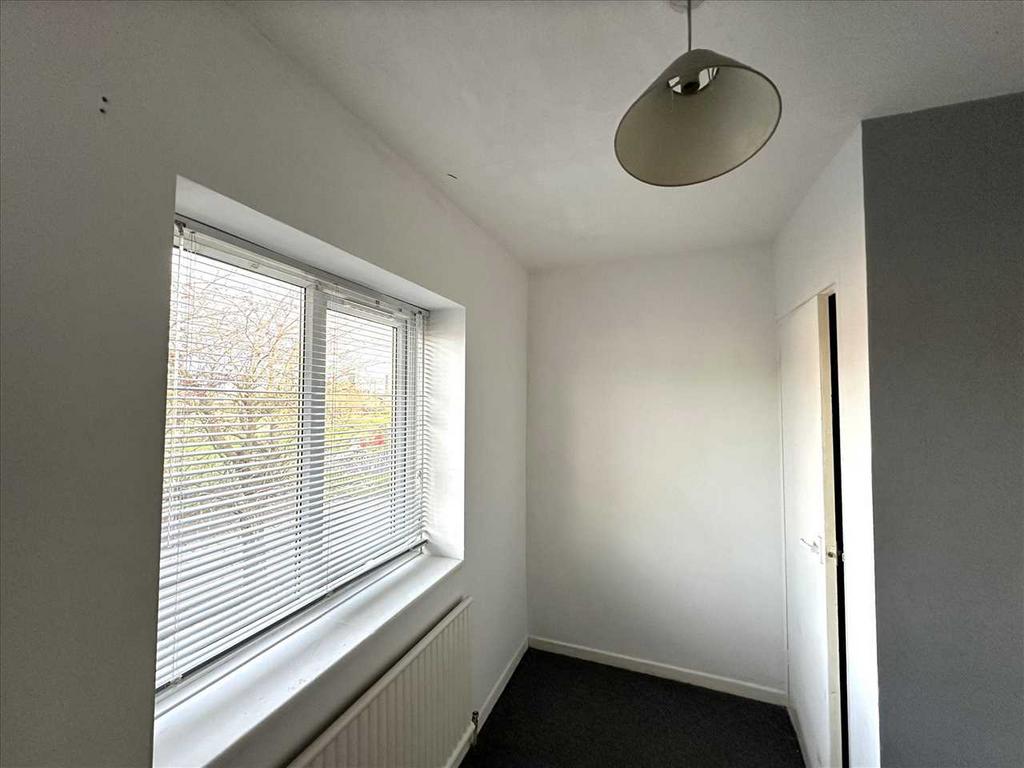 Bedroom 3: