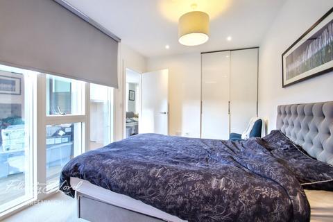 undefined, River Gardens Walk, London