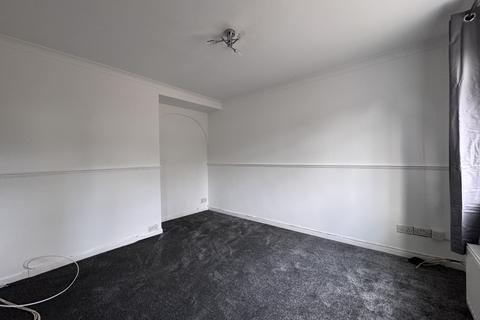 3 bedroom terraced house to rent, Westonfields, Totnes TQ9