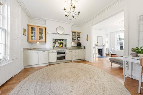 2 bedroom maisonette to rent, Chalcot Crescent, Primrose Hill, London, NW1