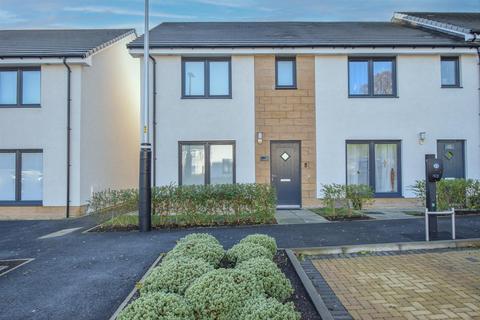 3 bedroom end of terrace house for sale, 41 Dunain Square, Inverness