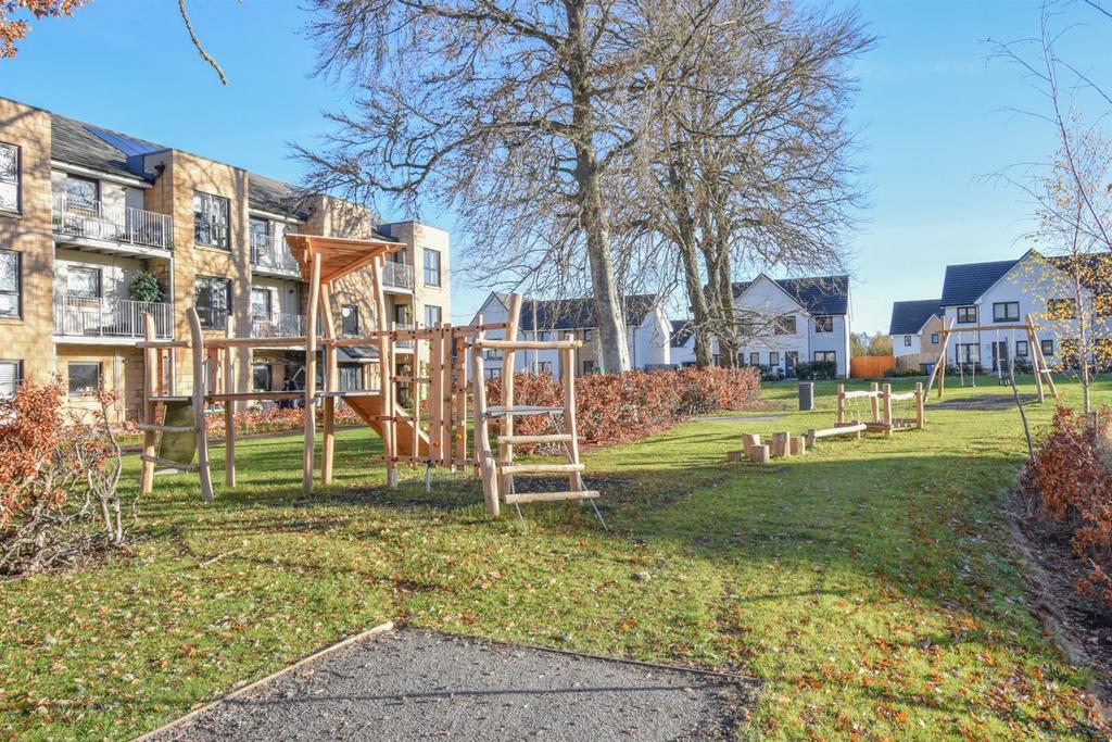 PLAYGROUND-2.jpg
