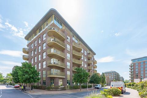 3 bedroom flat for sale, Ottley Drive, Kidbrooke, London, SE3