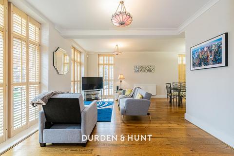 3 bedroom semi-detached house for sale, Victory Road, Wanstead E11