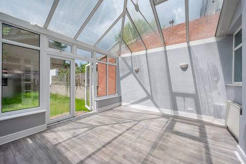 3 bedroom terraced house to rent, Lower Downs Road, Raynes Park, London, SW20