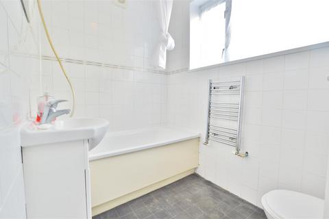 undefined, Wiltshire Avenue, Slough