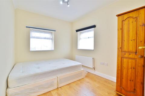 undefined, Wiltshire Avenue, Slough