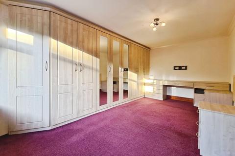 undefined, Oak Tree Crescent, Stalybridge, Greater Manchester, SK15