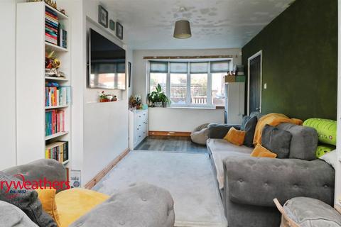 3 bedroom semi-detached house for sale, Clayton Drive, Thurnscoe, Rotherham