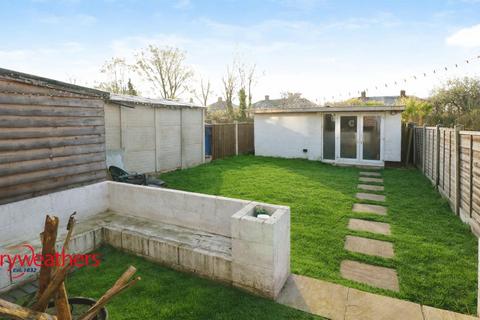 3 bedroom semi-detached house for sale, Clayton Drive, Thurnscoe, Rotherham