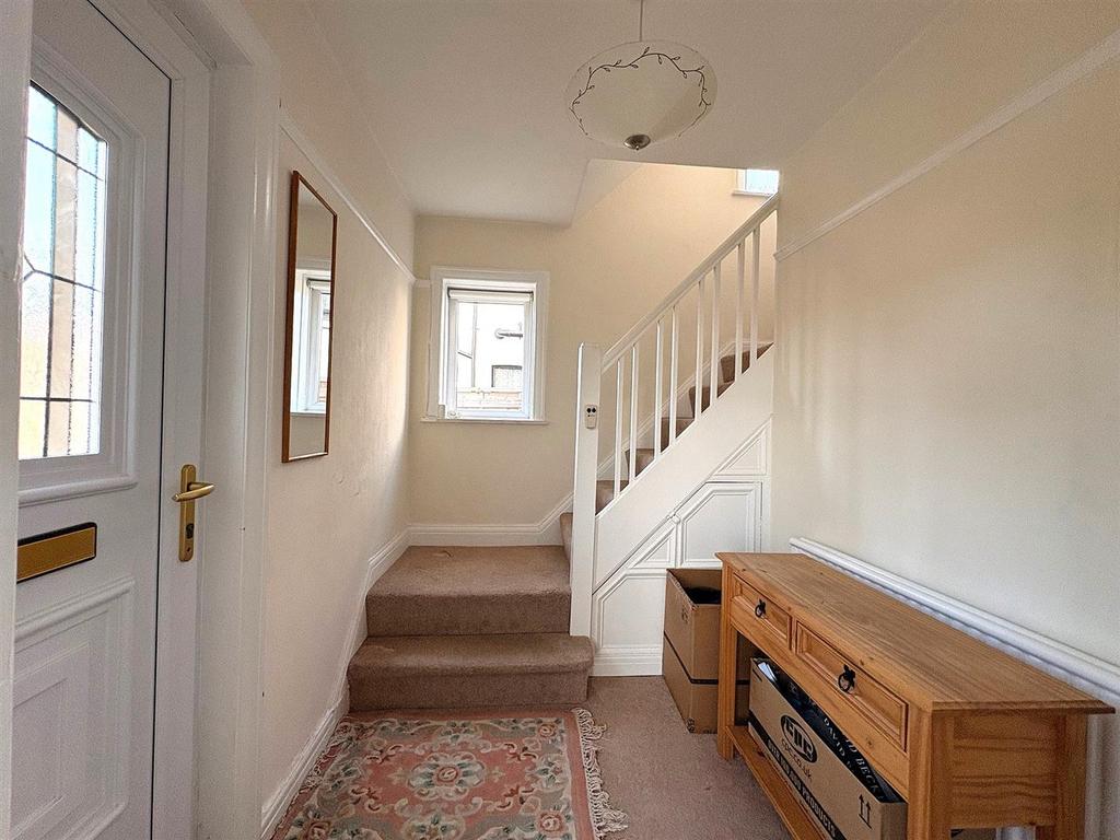 Hallway.jpg
